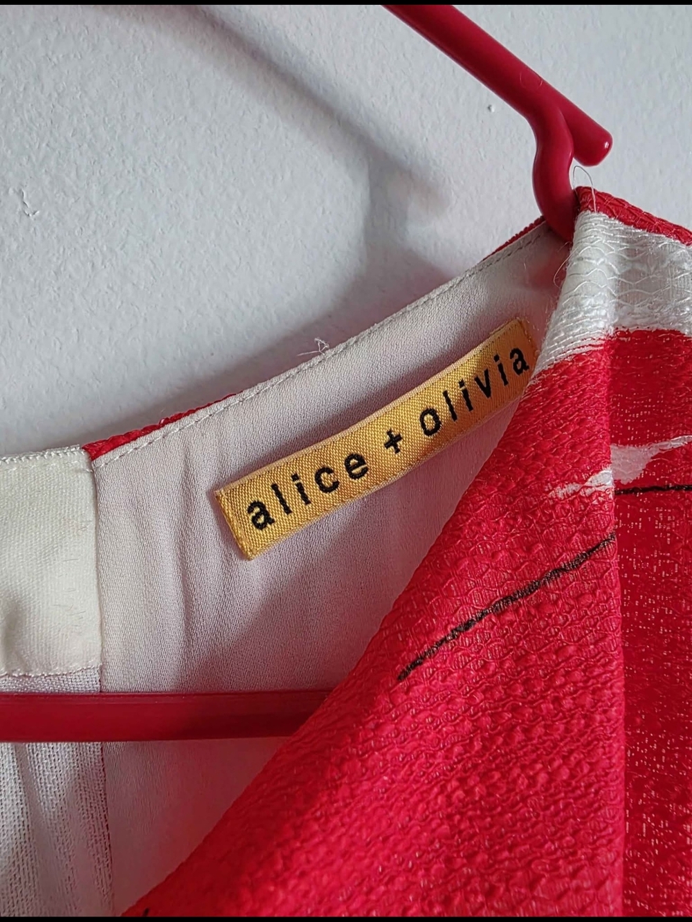 Alice + Olivia Red and White Floral Fit-and-Flare Dress - Picture 5 of 5